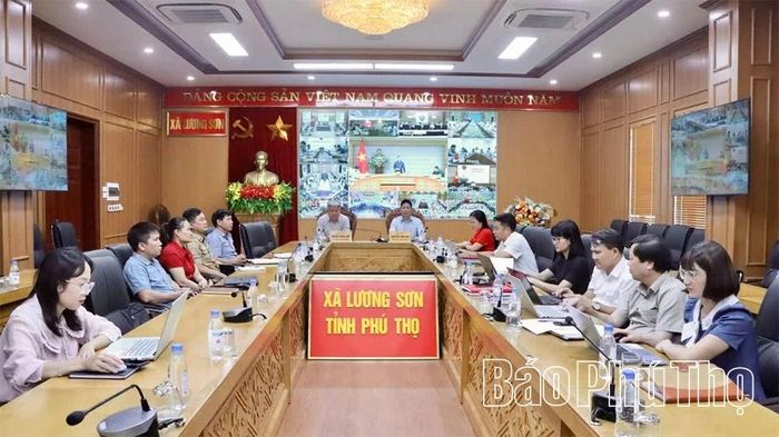 Xã Lương Sơn thực hiện phòng họp không giấy tờ