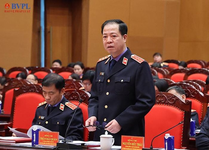  Đồng chí Trần Hải Quân, Phó Viện trưởng VKSND tối cao phát biểu tại Hội nghị.