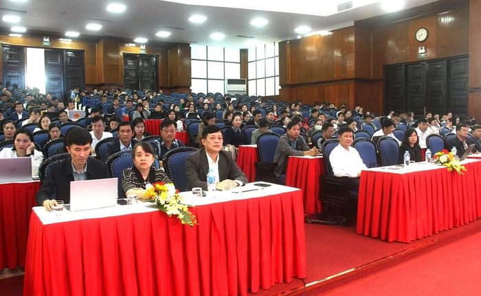 Các đại biểu tham dự hội nghị.