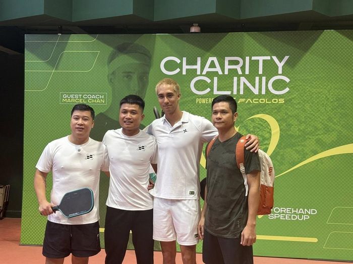 Hai học viên đã chốt mức 33 triệu và 35 triệu đồng cho buổi học 1:1 cùng HLV Marcel Chan- Ảnh F- News Pickleball.