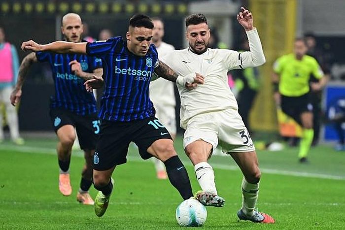 Lazio không thể tạo nên bất ngờ trước Inter Milan.
