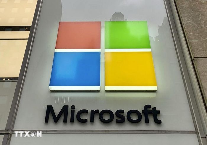 Biểu tượng Microsoft tại một cửa hàng ở New York, Mỹ. Ảnh: Kyodo/TTXVN