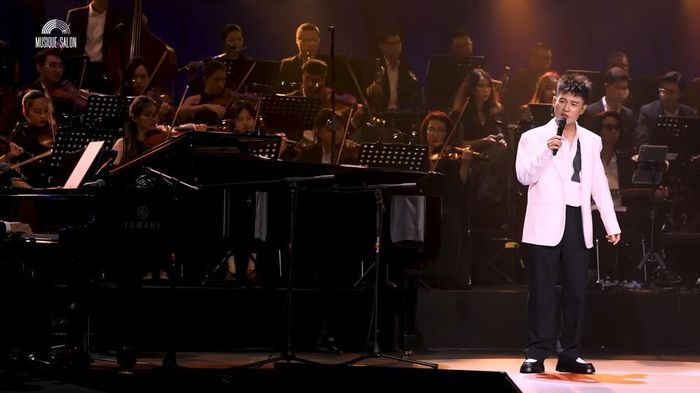 Hoàng Hải thể hiện "Mùa Thu cho em" cùng dàn nhạc giao hưởng