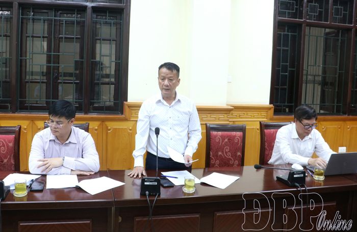 Đại biểu tham gia ý kiến tại cuộc họp.