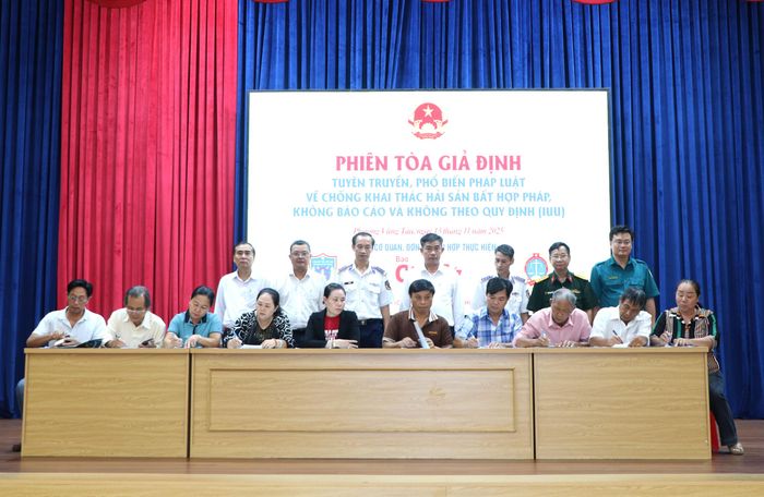 Ngư dân ký cam kết không vi phạm các quy định IUU