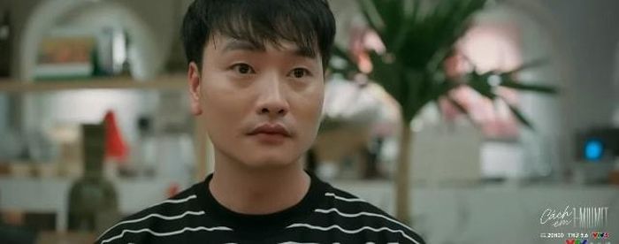 Khoảnh khắc Tú khoác vai Đức khiến Nga khó chịu ra mặt.