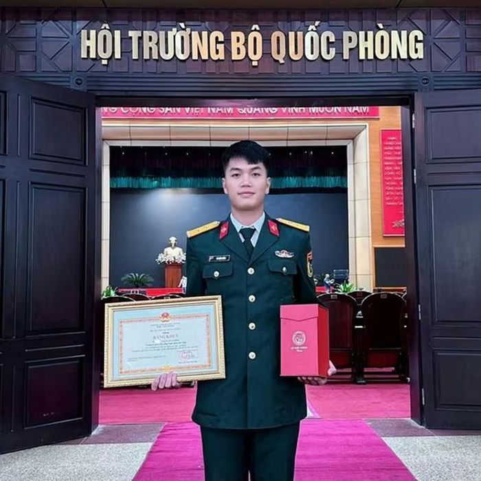 Vũ Xuân Cường tốt nghiệp thủ khoa ngành Đặc công nước.
