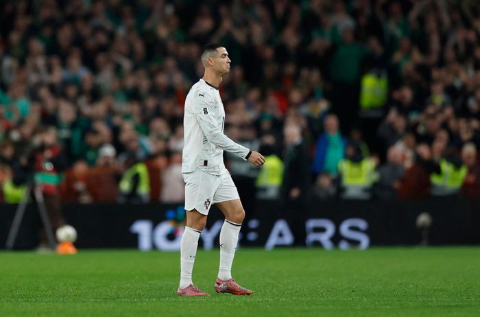  Ronaldo đối diện án phạt nặng. Ảnh: Reuters. 