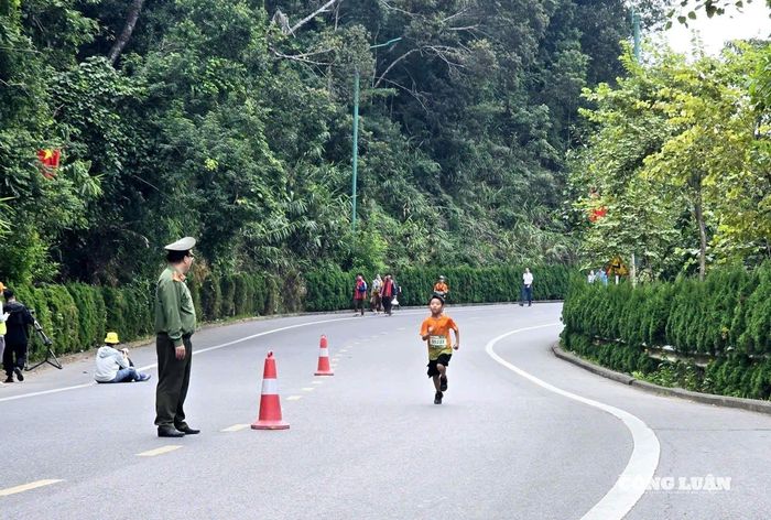 Một vận động viên nhỏ tuổi.