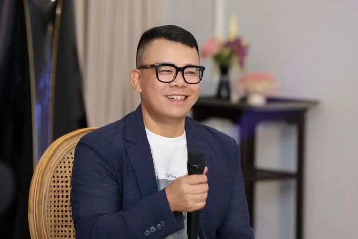 Nhạc sĩ Hồng Kiên - Giám đốc âm nhạc album The voice Timeless