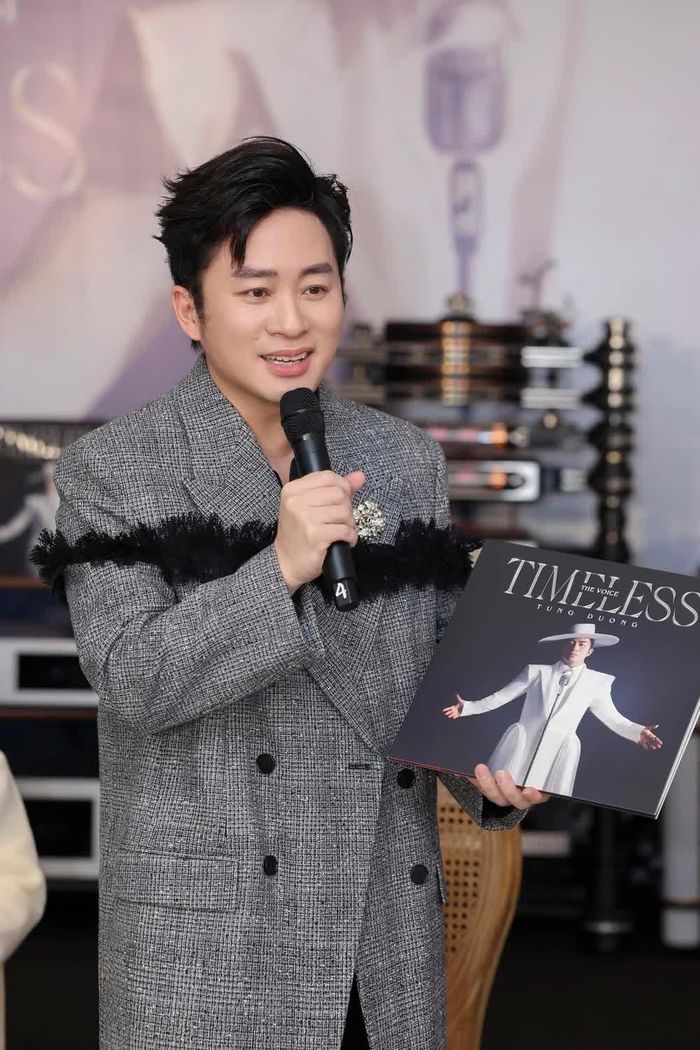 Tùng Dương và album The voice Timeless