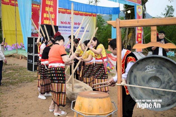 Hoạt động văn hóa trong ngày hội tại xã Nghĩa Đồng. Ảnh: CSCC