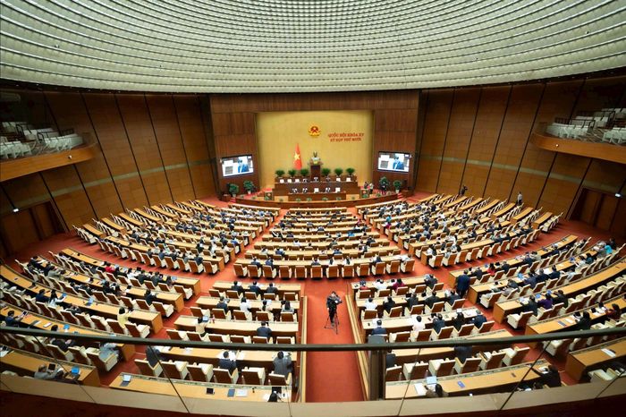 Quang cảnh Phiên thảo luận.