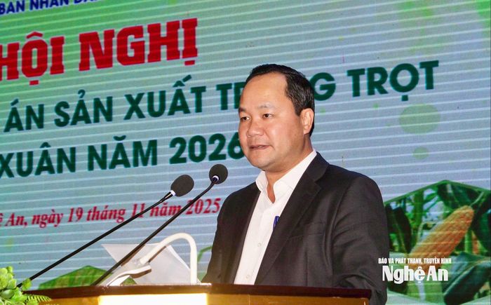 Đồng chí Hoàng Quốc Việt, Ủy viên Ban Thường vụ Tỉnh ủy, Giám đốc Sở Nông nghiệp và Môi trường phát biểu tại hội nghị. Ảnh: Phú Hương