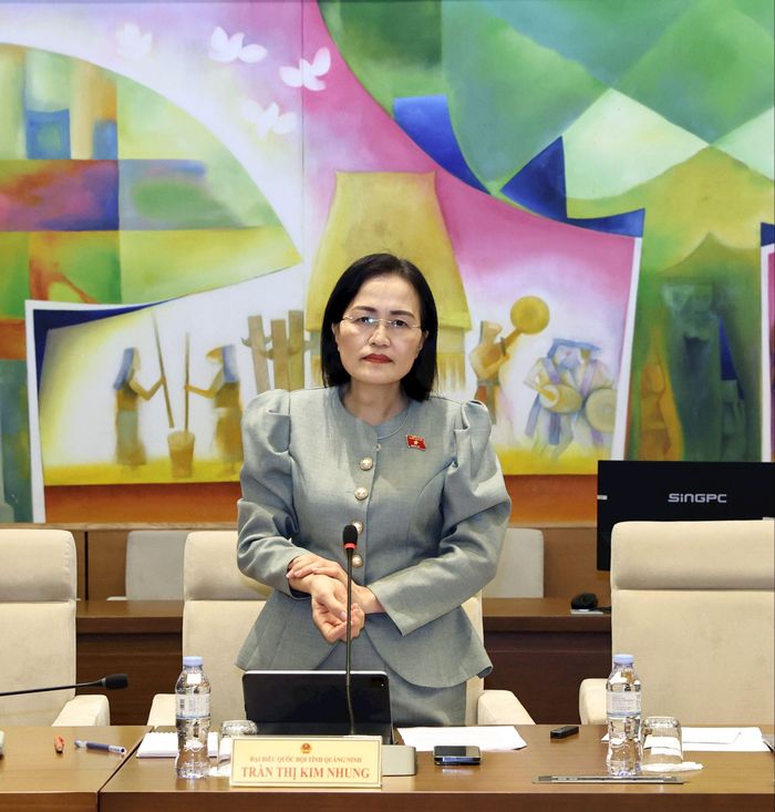 ĐBQH Trần Thị Kim Nhung (Quảng Ninh) phát biểu