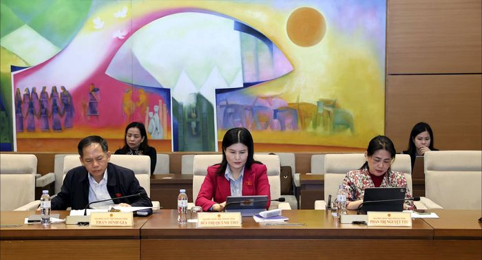 Các đại biểu tham dự họp Tổ 14