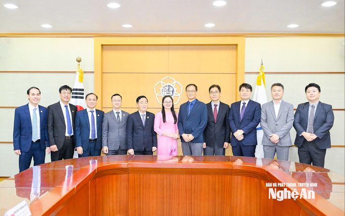 Đoàn công tác của Thanh tra tỉnh Nghệ An đến thăm và làm việc tại Ủy ban Thanh tra và Kiểm toán Hàn Quốc (BAI) Ảnh: P.V