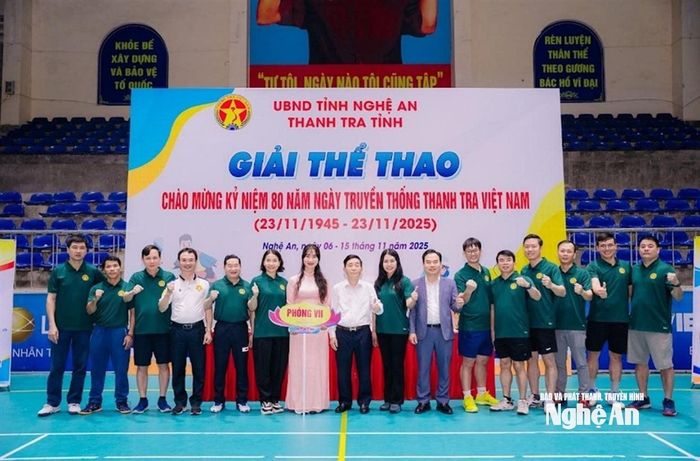 Thanh tra tỉnh Nghệ An tổ chức giải kéo co truyền thống nhân dịp kỷ niệm ngày truyền thống ngành Thanh tra. Ảnh: CSCC