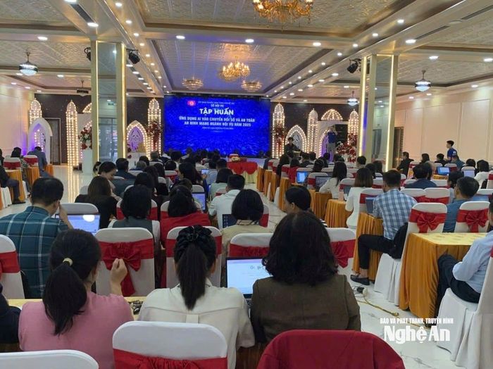 Toàn cảnh Hội nghị tập huấn ứng dụng AI vào chuyển đổi số và an toàn an ninh mạng ngành Nội vụ năm 2025. Ảnh tư liệu