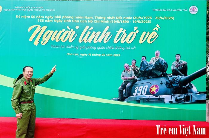 TS.Nguyễn Tiến Luận – Doanh nhân binh nhì hiến dâng cho giáo dục, Nhà sáng lập, Hiệu trưởng Trường Đại học Nguyễn Trãi. Ảnh: Ngọc Quang
