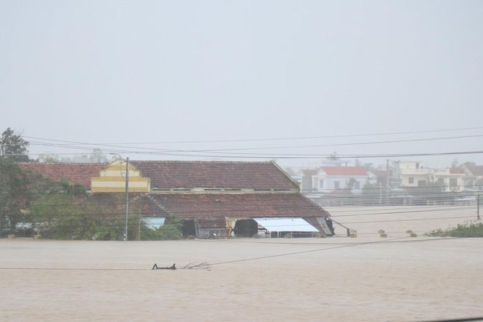Mưa lũ trong những ngày qua khiến 39.517 lượt nhà bị ngập
