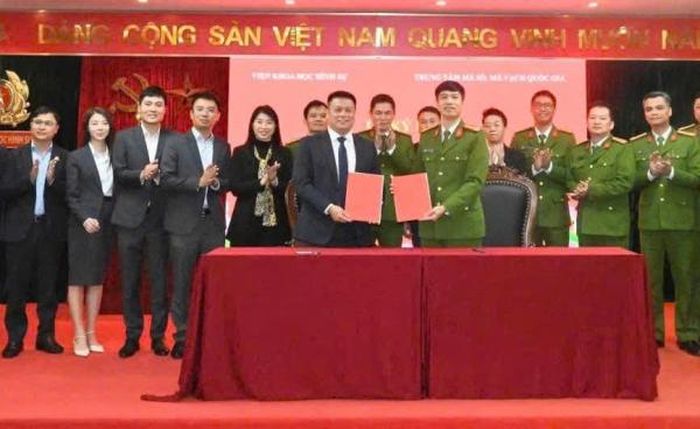 Viện Khoa học hình sự và Trung tâm Mã số, mã vạch quốc gia ký kết Bản ghi nhớ hợp tác trong phòng ngừa tội phạm.