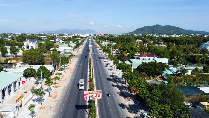 1 góc xã Long Hải nhìn từ trên cao. (Ảnh: Quang Vũ)