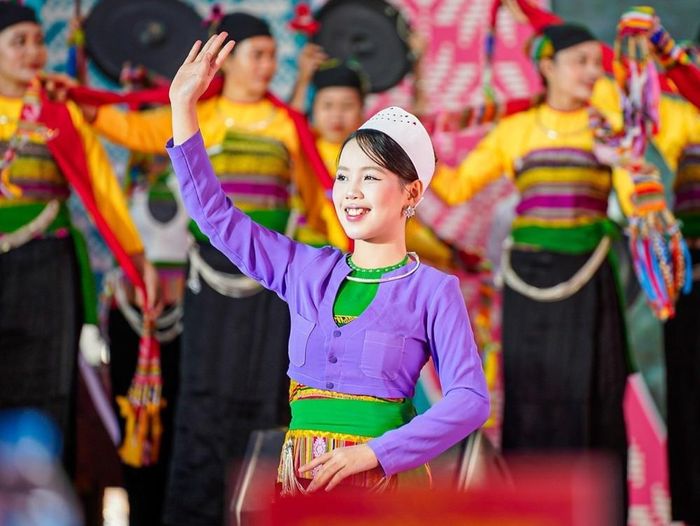 Ngày hội văn hóa dân tộc Mường lần thứ II 2025 bao gồm cộng đồng Mường đến từ Hà Nội, Sơn La, Phú Thọ, Lào Cai, Thanh Hóa. Ảnh: Khánh Hòa - TTXVN