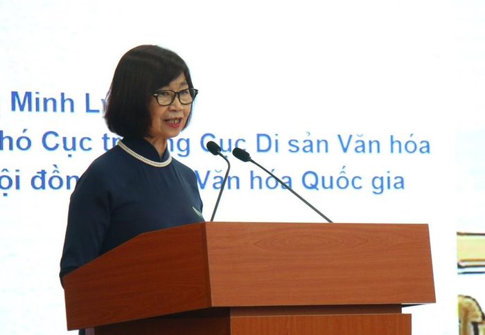 Tiến sĩ Lê Thị Minh Lý, Ủy viên Hội đồng Di sản văn hóa quốc gia, nguyên Phó Cục trưởng Cục Di sản văn hóa phát biểu tại Hội nghị. Ảnh: Thu Hương - TTXVN