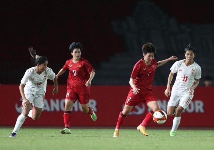 ĐT nữ Việt Nam đánh bại Myanmar trong trận chung kết SEA Games 32