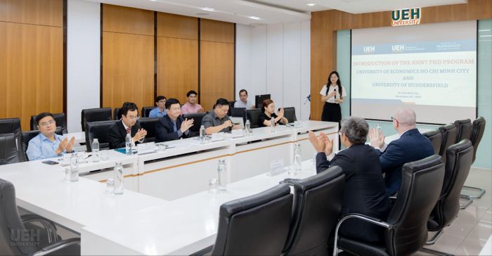 Toàn cảnh lễ công bố