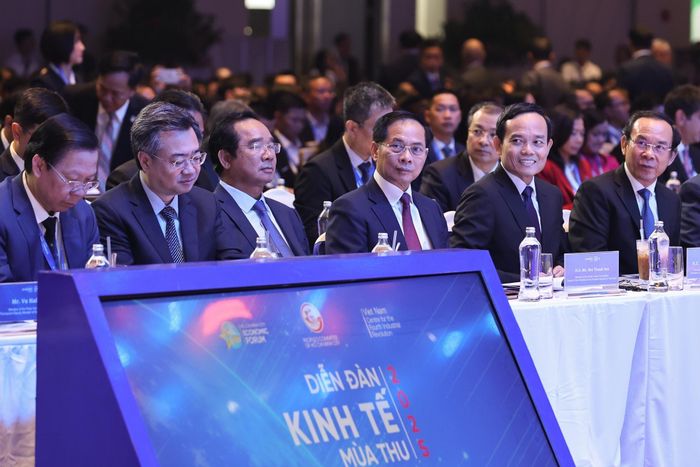 Các đại biểu dự Diễn đàn Kinh tế mùa Thu năm 2025.