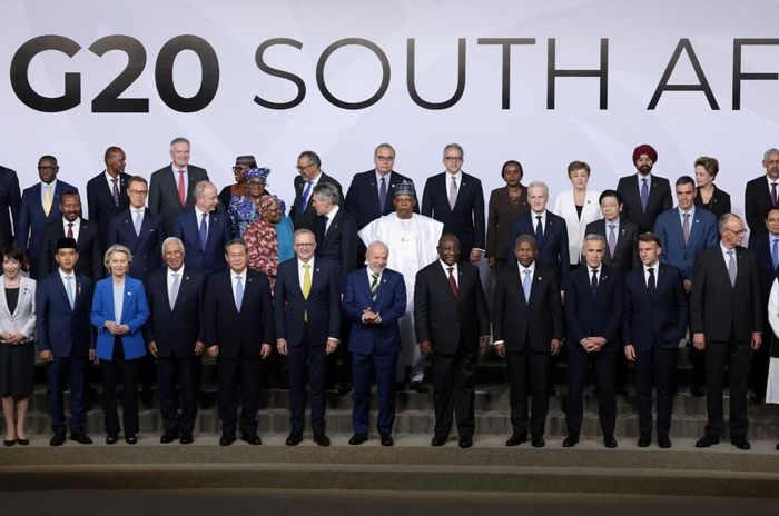 Các nhà lãnh đạo chụp ảnh chung tại Hội nghị Thượng đỉnh G20 ở Johannesburg, Nam Phi. Ảnh: Reuters