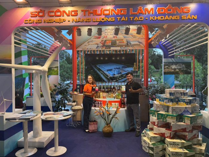 Các sản phẩm làm từ thanh long của Hòa Lệ thường xuyên tham gia các hội trợ, triển lãm