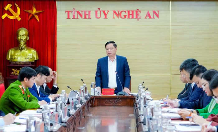 Bí thư Tỉnh ủy Nguyễn Khắc Thận kết luận hội nghị. Ảnh: Phạm Bằng