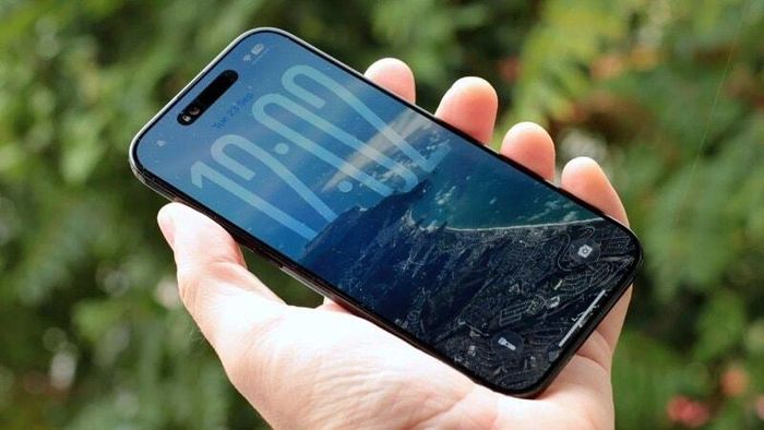 Dẫu vậy các trang bị trên iPhone Air vẫn rất xuất sắc (Ảnh: Mashable).