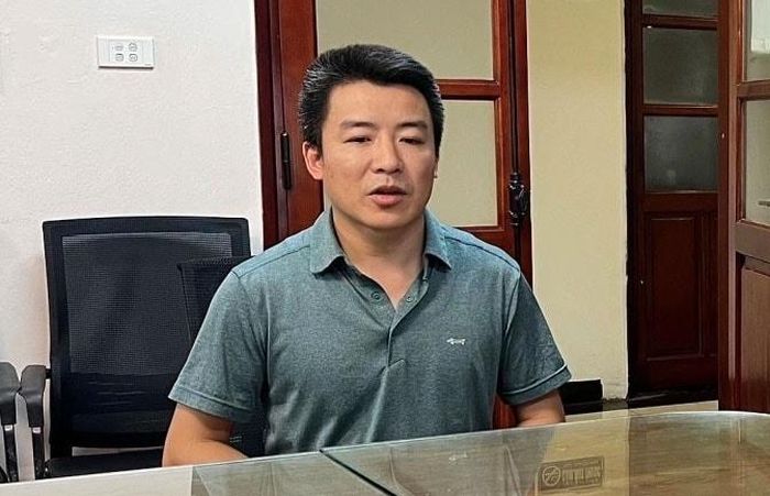 Thân Văn Thoại bị cáo buộc chiếm đoạt tiền của nhà đầu tư để mua bất động sản. Ảnh: Công an Hà Nội