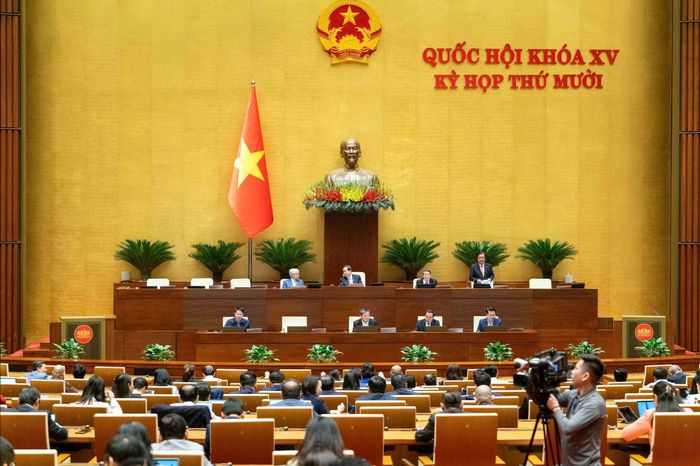 Quang cảnh phiên thảo luận tại Hội trường về Dự thảo Luật Khoáng sản (sửa đổi).