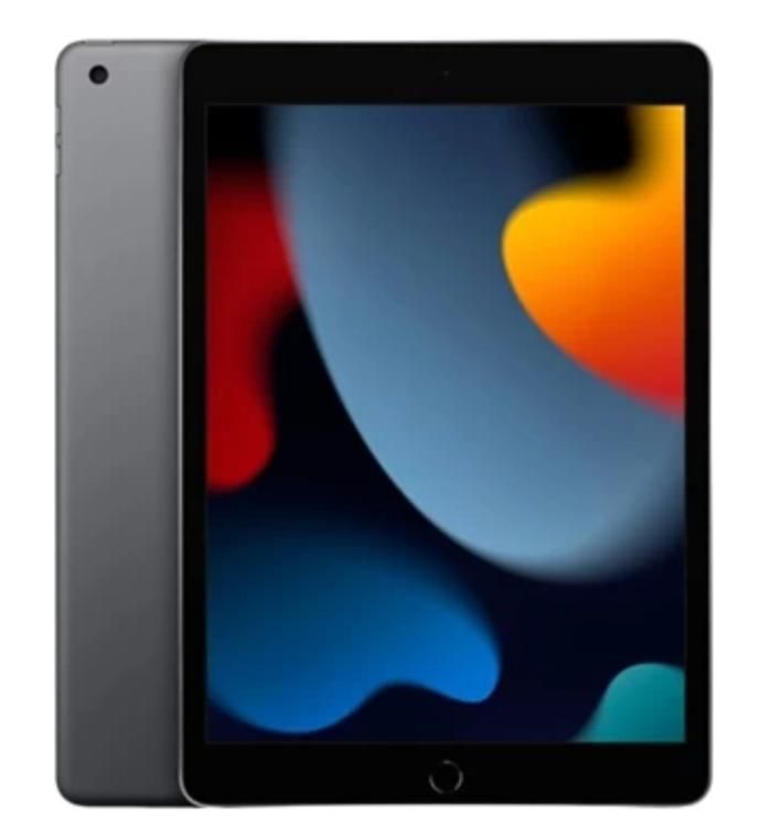 Chiếc iPad đời cũ của ca sĩ Thủy Tiên.