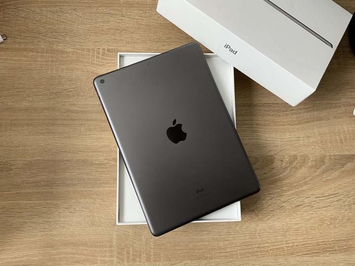 Chiếc iPad đời cũ của ca sĩ Thủy Tiên vẫn đáp ứng tốt nhu cầu học tập, giải trí cơ bản.
