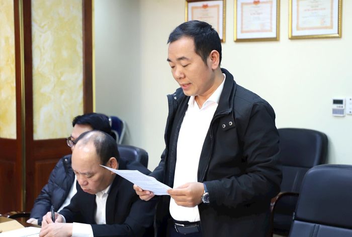 Đảng viên Đoàn Biên Thùy, Tổng Thư ký Báo điện tử Báo Công lý trình bày tham luận.