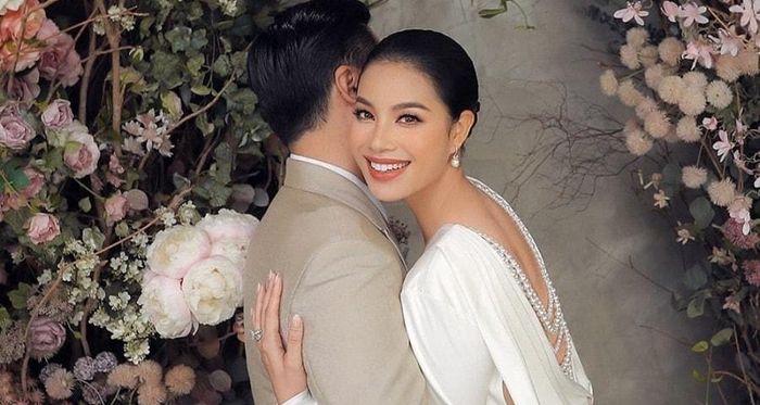 Phạm Hương và chồng đã chụp ảnh cưới nhưng chưa tiết lộ về hôn lễ
