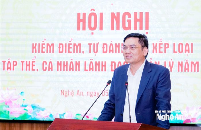 Phó Bí thư Thường trực Tỉnh ủy, Chủ tịch HĐND tỉnh Hoàng Nghĩa Hiếu phát biểu chỉ đạo tại hội nghị. Ảnh: Phạm Bằng
