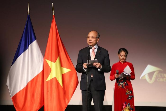 Đại sứ Việt Nam tại Pháp, ông Đinh Toàn Thắng, phát biểu