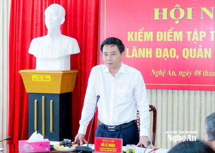 Trưởng ban Nội chính Tỉnh ủy Hồ Lê Ngọc phát biểu tiếp thu. Ảnh: Phạm Bằng