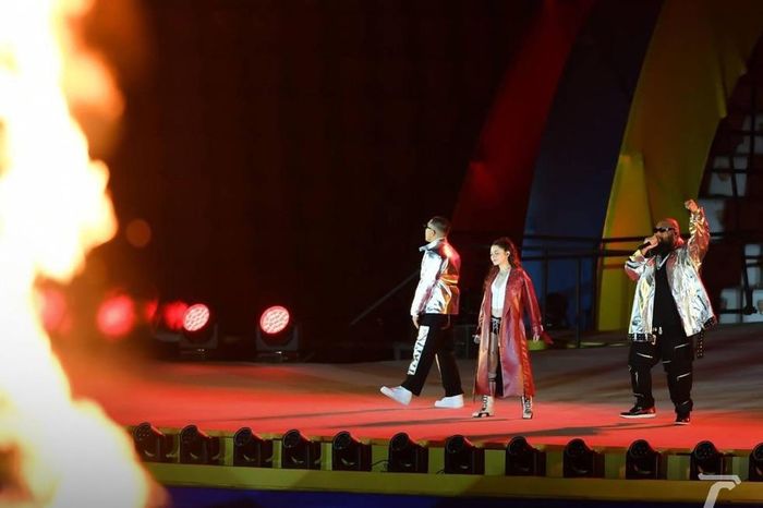 Ca sĩ Violette Wautier và 2 rapper Natthawut Srimok và Pitawat Pruksakit biểu diễn