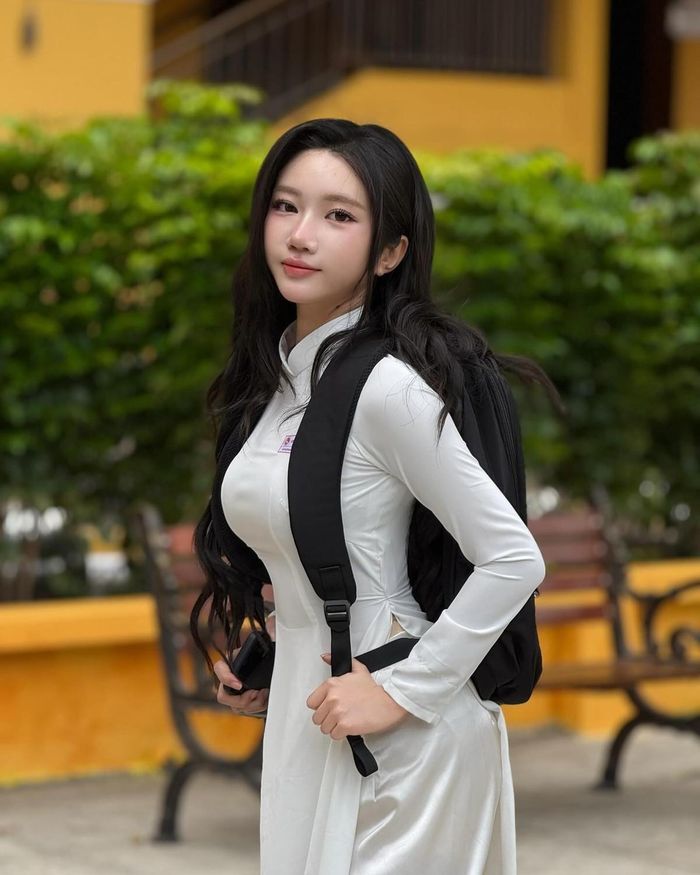 Thành công tiếp tục đến với hàng loạt giải thưởng lớn nhỏ như Nghệ sĩ mới châu Á xuất sắc nhất tại MAMA 2018, Ngôi sao mới châu Á tại Hong Kong Asian Pop Music Festival 2019 cùng nhiều danh hiệu trong nước.