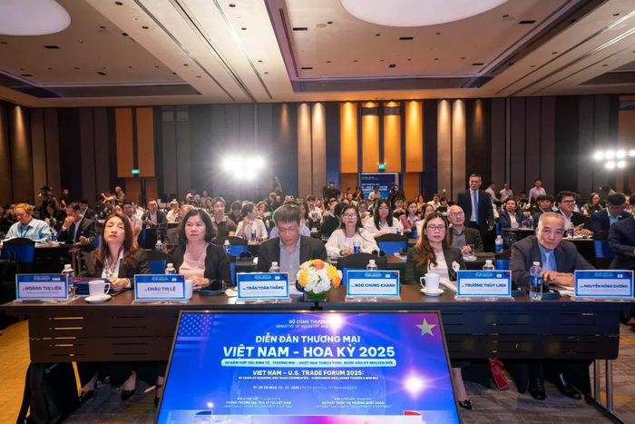 Quang cảnh diễn đàn. Ảnh: Nguyễn Linh
