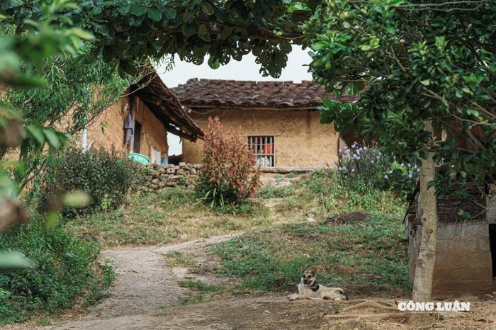 Mọi góc nhỏ tại bản Bắc Hoa đều bình dị, thân thuộc. Ảnh: Tuan Anh Pham