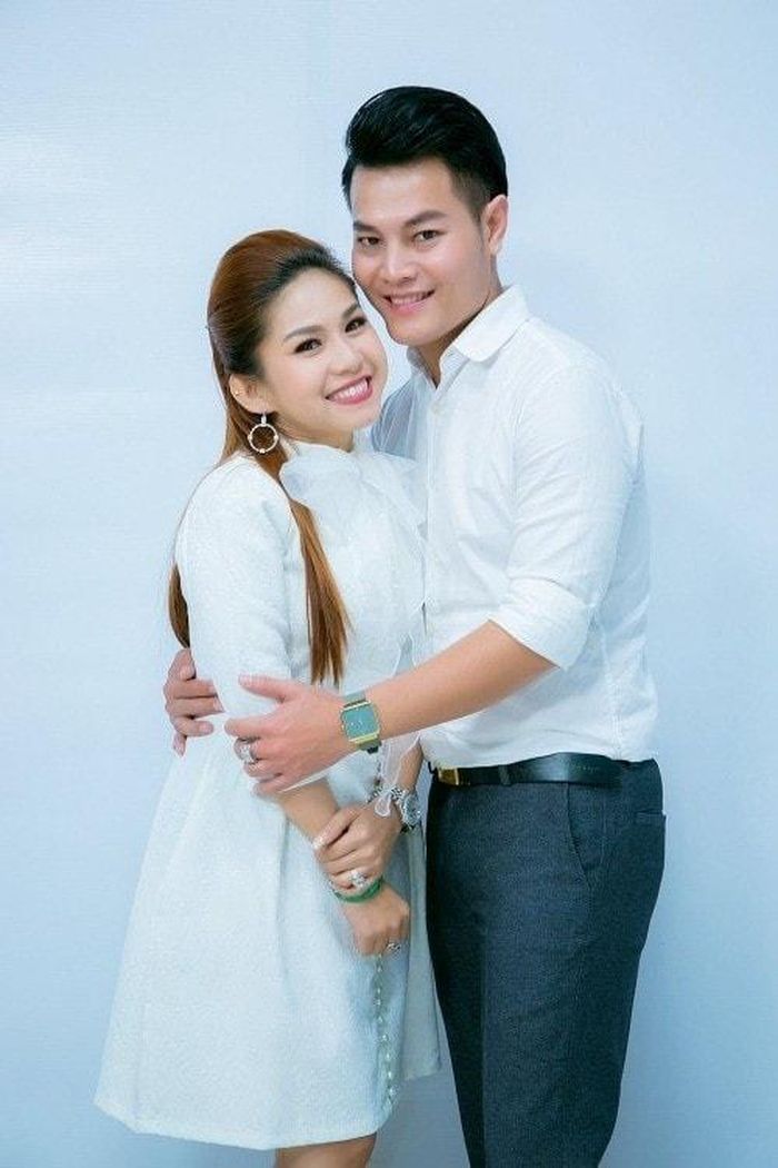 Nhật Minh đã nộp đơn ly hôn Bình Tinh từ tháng 11